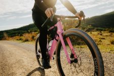 Load image into Gallery viewer, Apidura Bag Racing Frame Pack  2.4 L
