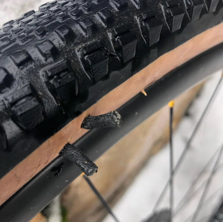 Load image into Gallery viewer, Dynaplug Tubeless Tire Repair Plugs, Combo 5 pack
